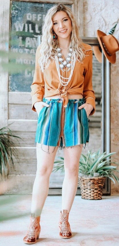 https://www.shopenvime.com/cdn/shop/files/the-tequila-summer-serape-shorts-shop-envi-me-32712472363105_500x.jpg?v=1687222780