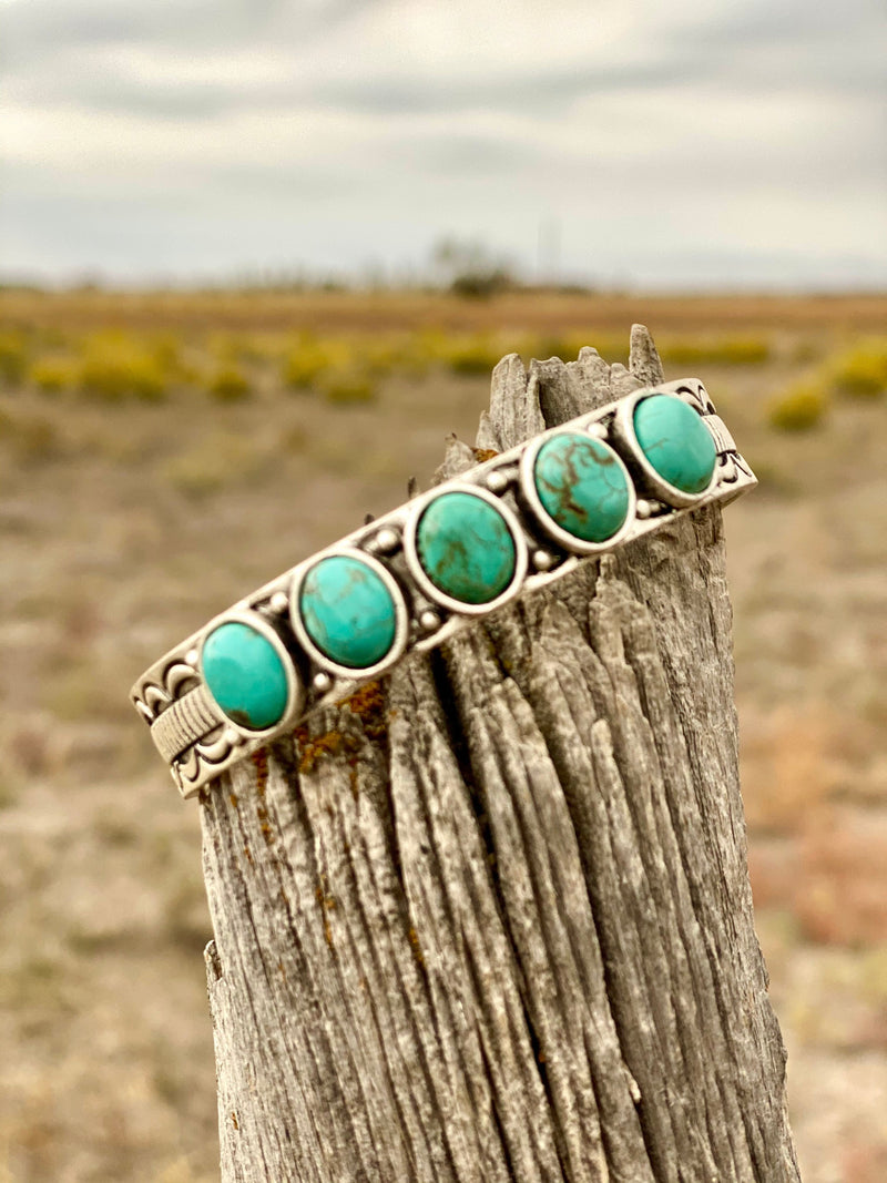 Navajo Old Pawn Vintage Kingman Turquoise & Sterling Silver Cuff Brace – A  Western Wedding Co
